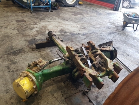 John Deere 6820, 6920 Front Axle Complete Dana Spicer 745/750 Tls  L206438 - Eje delantero para Maquinaria agrícola: foto 1 John Deere 6820, 6920 Front Axle Complete Dana Spicer 745/750 Tls  L206438 - Eje delantero para Maquinaria agrícola: foto 1