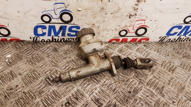 Landini Mythos Tdi 115 Clutch Master Cylinder 3558552m91 - Cilindro de embrague para Tractor: foto 1 Landini Mythos Tdi 115 Clutch Master Cylinder 3558552m91 - Cilindro de embrague para Tractor: foto 1