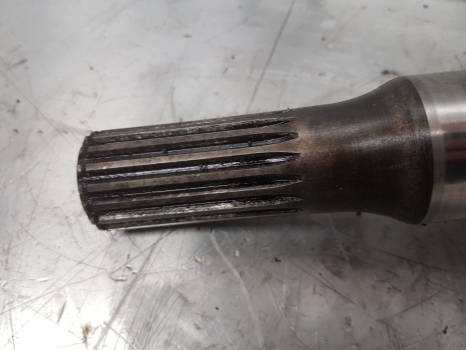 Landini Vision 80, 95, 105 Front Axle Drive Shaft Lhs 3557963m91 - Palier para Tractor: foto 3 Landini Vision 80, 95, 105 Front Axle Drive Shaft Lhs 3557963m91 - Palier para Tractor: foto 3