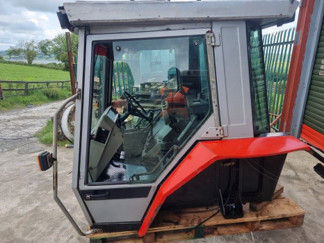 Massey Ferguson 3000 Series, 3050, 3070, 3080, 3090 Cab Complete Sold, Sold - Cabina: foto 5 Massey Ferguson 3000 Series, 3050, 3070, 3080, 3090 Cab Complete Sold, Sold - Cabina: foto 5