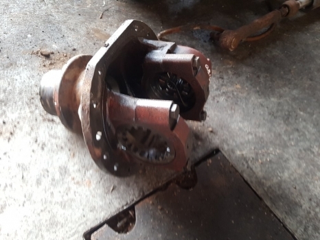 Massey Ferguson 6180 Front Differential Housing 3427467r3, Ag125, 3764005m91 - Diferencial para Tractor: foto 4 Massey Ferguson 6180 Front Differential Housing 3427467r3, Ag125, 3764005m91 - Diferencial para Tractor: foto 4