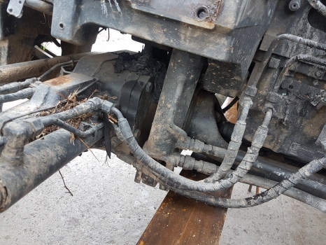 Diferencial para Tractor New Holland Case T6, T6000, Maxxum Front Axle Differential Housing Assy 87657522: foto 1