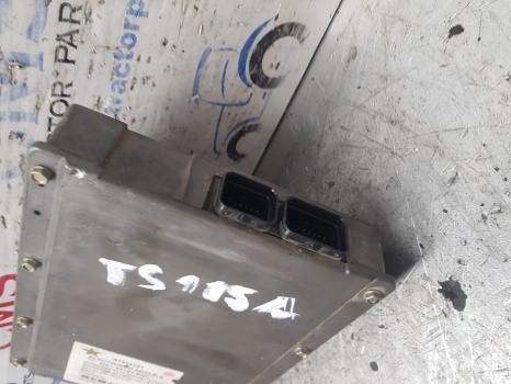 New Holland Case Tsa, Mxu Series Tranmission Control Edc Ecu 87314121, 51562982 - Unidad de control para Tractor: foto 4 New Holland Case Tsa, Mxu Series Tranmission Control Edc Ecu 87314121, 51562982 - Unidad de control para Tractor: foto 4