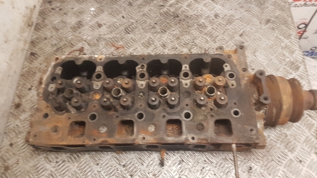 New Holland T5.100, T5.110, T5.120 Engine Cylinder Head 5801823163, 5801663550 - Cabezal de bloque para Tractor: foto 2 New Holland T5.100, T5.110, T5.120 Engine Cylinder Head 5801823163, 5801663550 - Cabezal de bloque para Tractor: foto 2