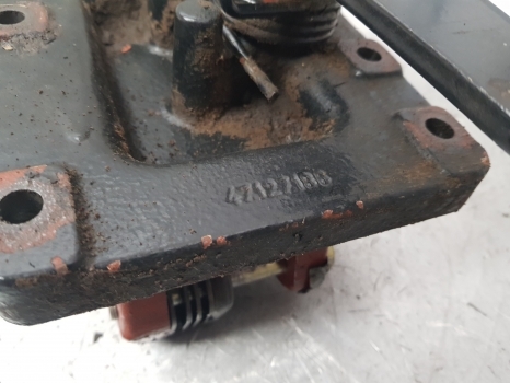 Piezas de freno para Tractor New Holland T5, T6, T6000, Tsa, Tm Series Tm120 Parking Brake Support 47127186: foto 7