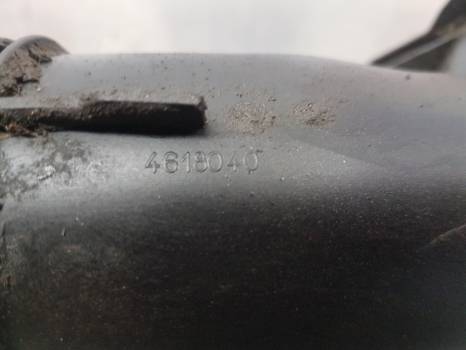 New Holland T7.200, T7.185, T7.210 Transmission Elbow 4618040 - Caja de cambios y piezas para Tractor: foto 3 New Holland T7.200, T7.185, T7.210 Transmission Elbow 4618040 - Caja de cambios y piezas para Tractor: foto 3