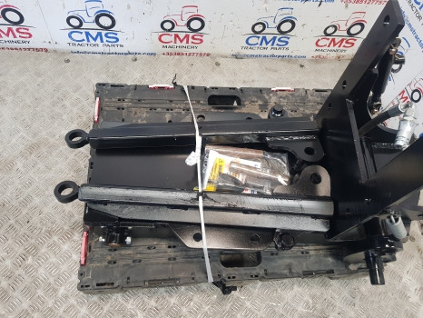 New Holland Tm, 60 Series, Fiat F Series Tm140 Pick Up Hitch Complete 82011128 - Bastidor/ Chasis: foto 4 New Holland Tm, 60 Series, Fiat F Series Tm140 Pick Up Hitch Complete 82011128 - Bastidor/ Chasis: foto 4