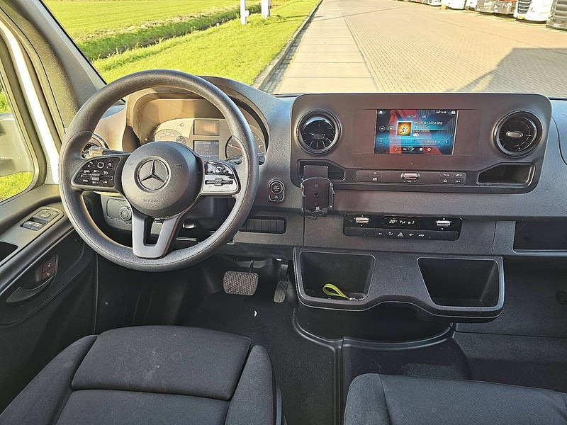 Furgoneta caja cerrada Mercedes-Benz Sprinter 317: foto 7 Furgoneta caja cerrada Mercedes-Benz Sprinter 317: foto 7