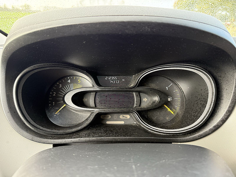 Furgoneta pequeña Renault Trafic 1.6 DCI: foto 8 Furgoneta pequeña Renault Trafic 1.6 DCI: foto 8