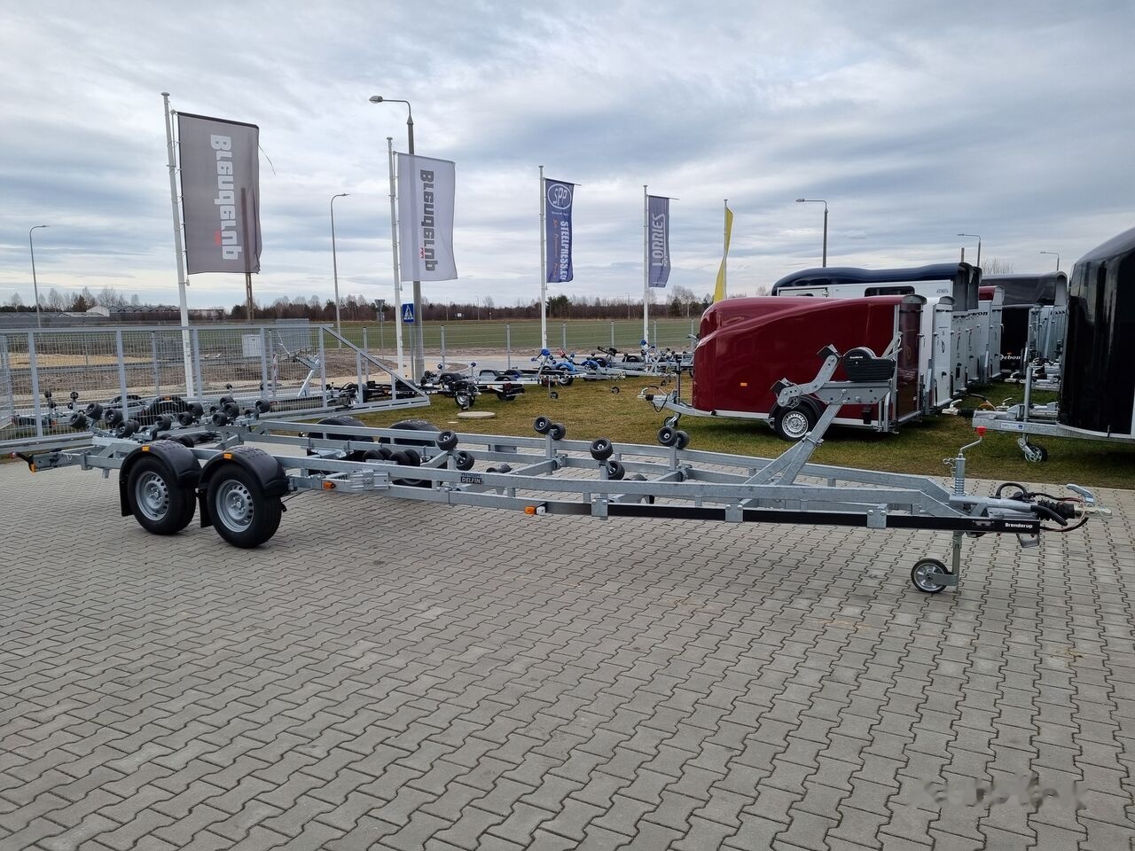 Brenderup 263500TB SRX trailer for 7,8 m boat 3.5T GVW - Remolque para barco: foto 2 Brenderup 263500TB SRX trailer for 7,8 m boat 3.5T GVW - Remolque para barco: foto 2