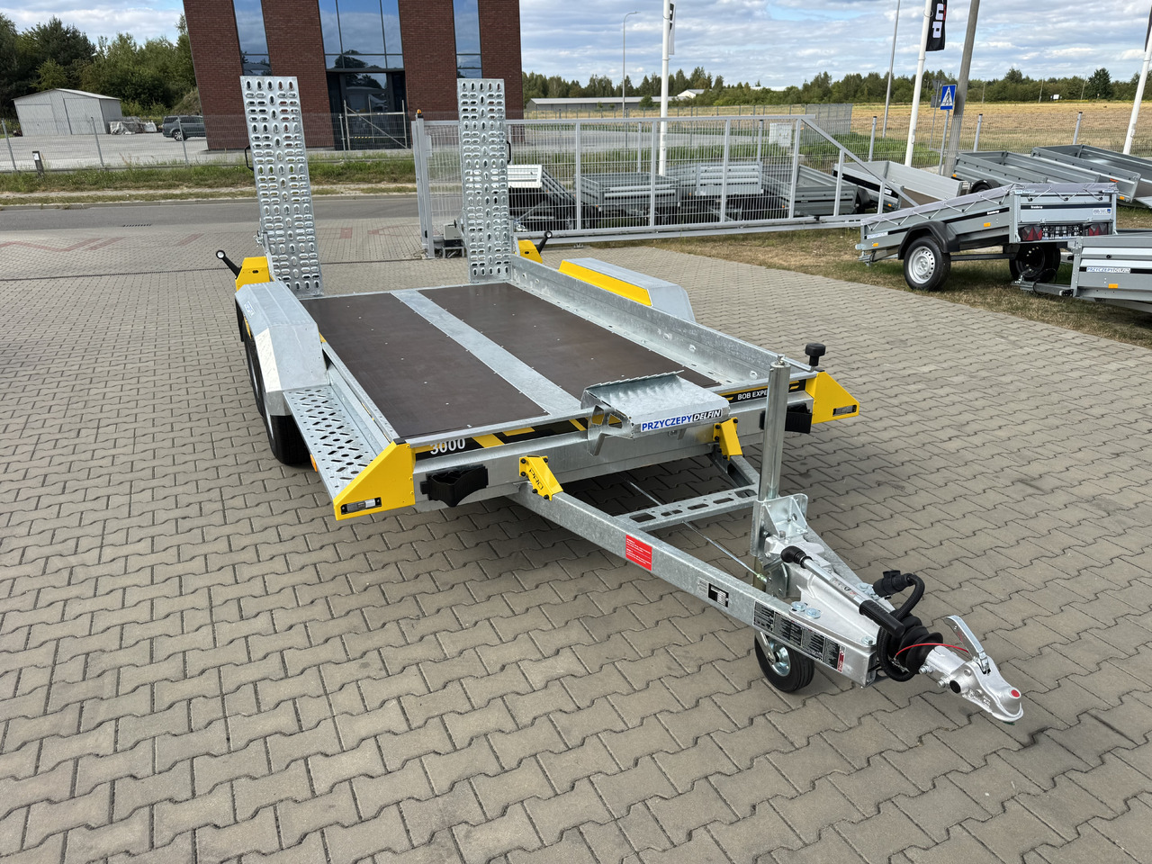 TA-NO BOB 35.36 | 3500kg | 360x179 cm - Remolque porta maquinaria: foto 4 TA-NO BOB 35.36 | 3500kg | 360x179 cm - Remolque porta maquinaria: foto 4