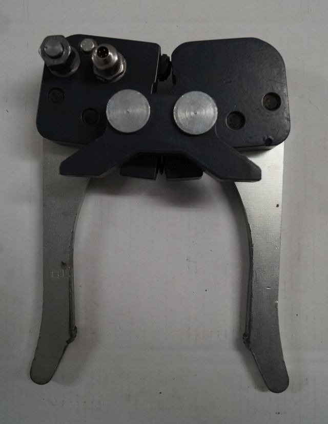 Jungheinrich 51193016 | Hydraulic Clamb from EKS308 year 2014 loading sensor 511 - Hidráulica para Equipo de manutención: foto 1 Jungheinrich 51193016 | Hydraulic Clamb from EKS308 year 2014 loading sensor 511 - Hidráulica para Equipo de manutención: foto 1
