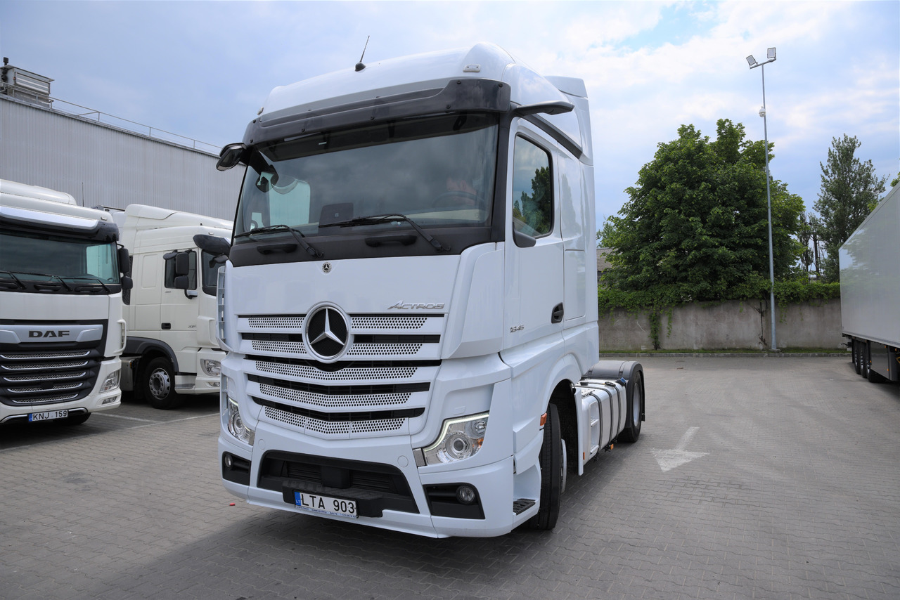 Mercedes-Benz Actros 5 1845 BigSpace - Cabeza tractora: foto 1 Mercedes-Benz Actros 5 1845 BigSpace - Cabeza tractora: foto 1