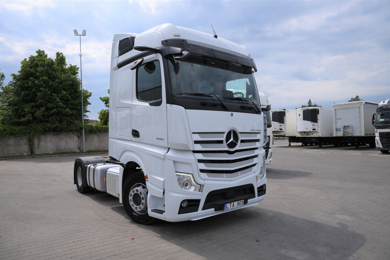 Mercedes-Benz Actros 5 1845 BigSpace - Cabeza tractora: foto 2 Mercedes-Benz Actros 5 1845 BigSpace - Cabeza tractora: foto 2