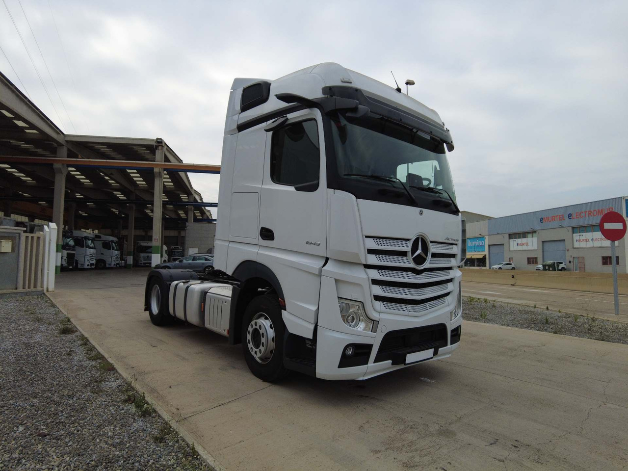 Mercedes-Benz Actros 5 1845 BigSpace - Cabeza tractora: foto 2 Mercedes-Benz Actros 5 1845 BigSpace - Cabeza tractora: foto 2