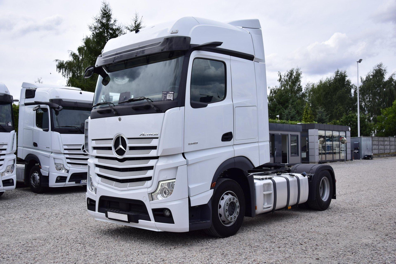 Mercedes-Benz Actros 5 1845 BigSpace - Cabeza tractora: foto 1 Mercedes-Benz Actros 5 1845 BigSpace - Cabeza tractora: foto 1