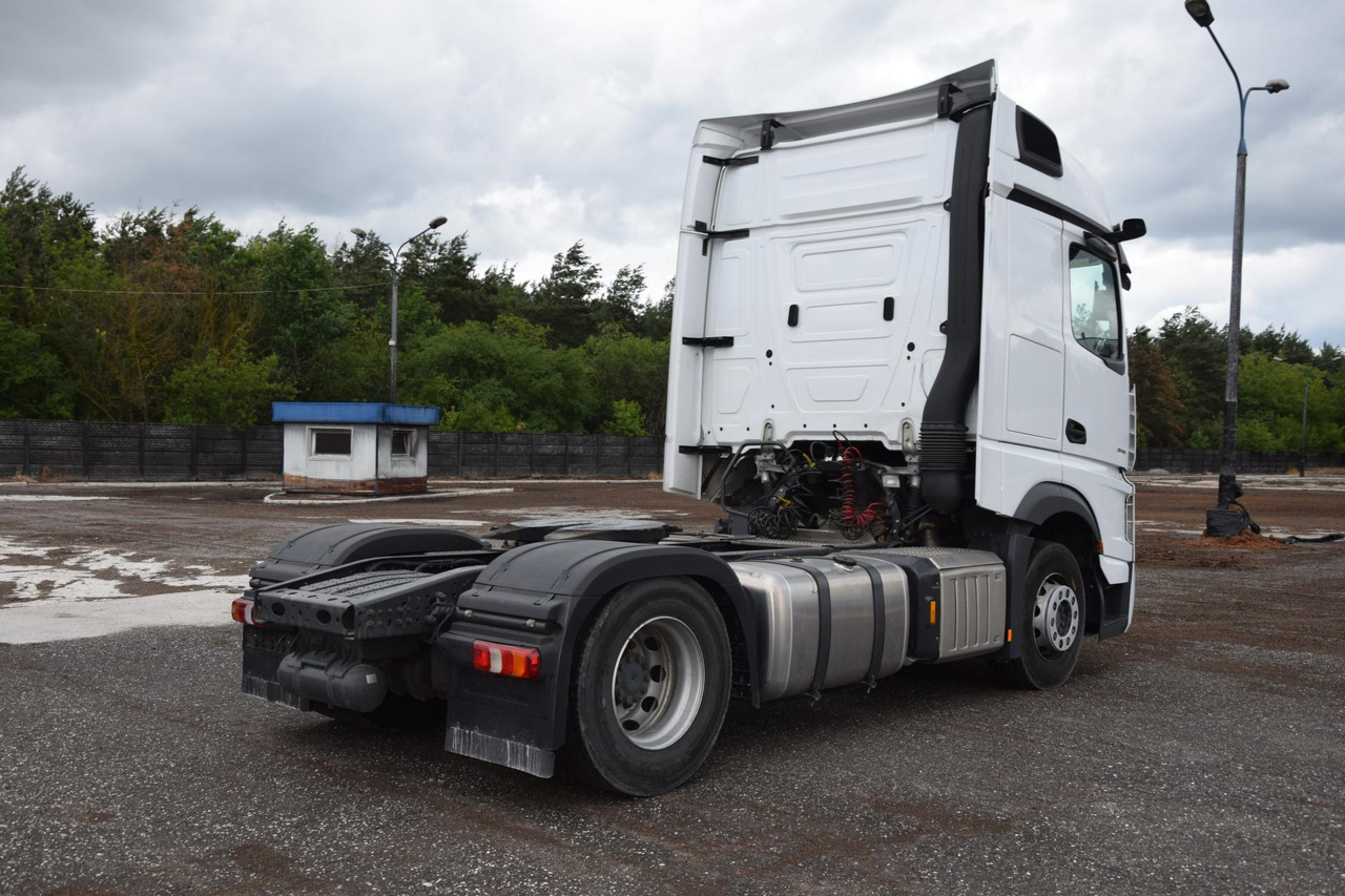 Mercedes-Benz Actros 5 1845 BigSpace - Cabeza tractora: foto 4 Mercedes-Benz Actros 5 1845 BigSpace - Cabeza tractora: foto 4