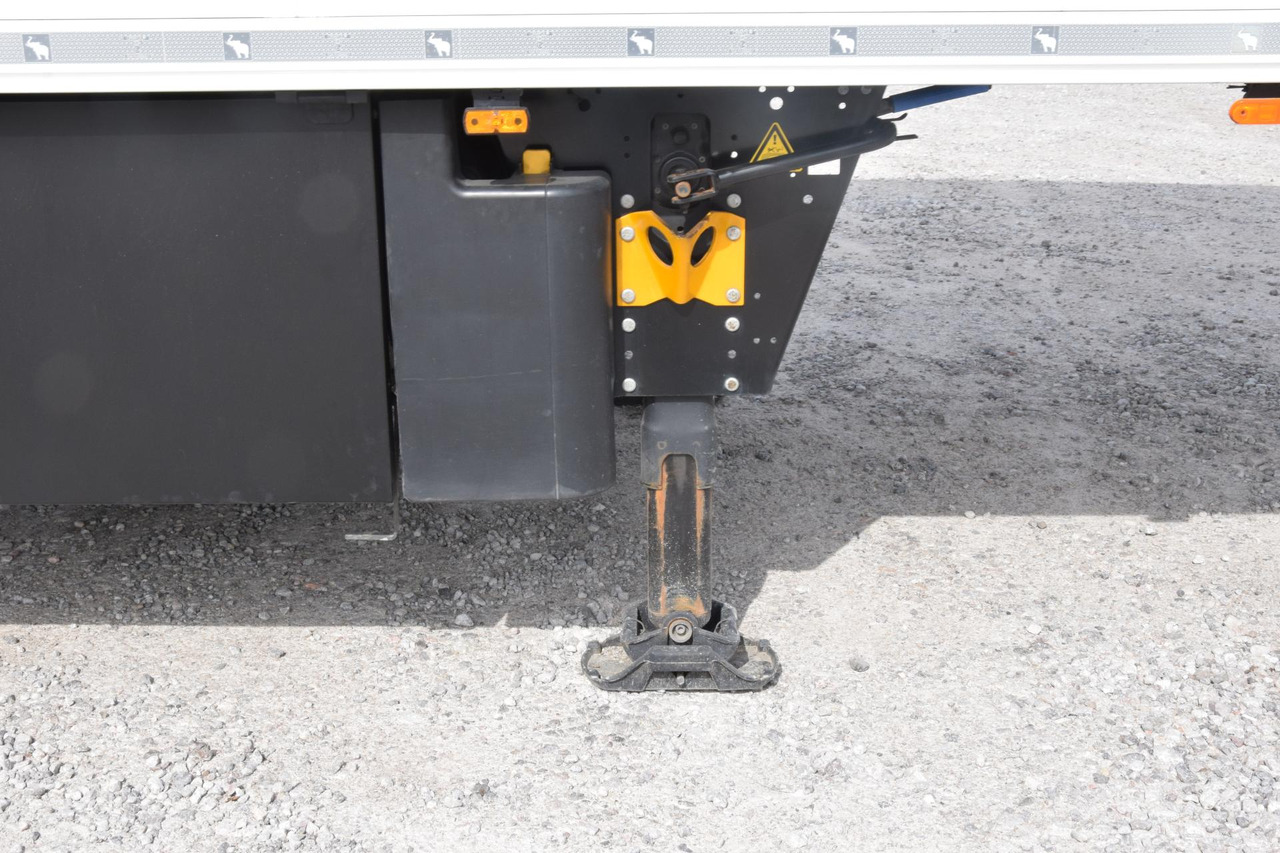 Semirremolque frigorífico Schmitz Cargobull SKO FP 45 ThermoKing SLXi 300: foto 11