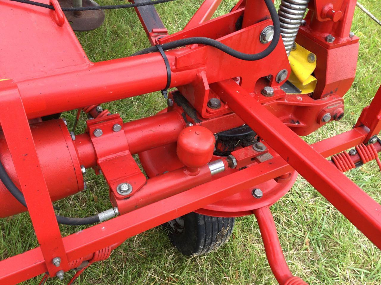 SIP SPIDER 615 Z PRO - Henificadora: foto 4 SIP SPIDER 615 Z PRO - Henificadora: foto 4