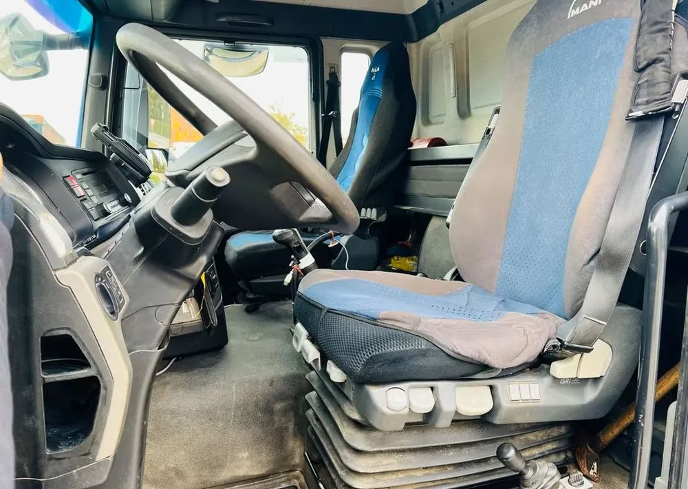 Camión volquete MAN TGS 26.440 6x6 Hydrodrive – Meiller 3-stronny wywrotka / Manual / Retarder / Tempomat / Euro 5: foto 9 Camión volquete MAN TGS 26.440 6x6 Hydrodrive – Meiller 3-stronny wywrotka / Manual / Retarder / Tempomat / Euro 5: foto 9