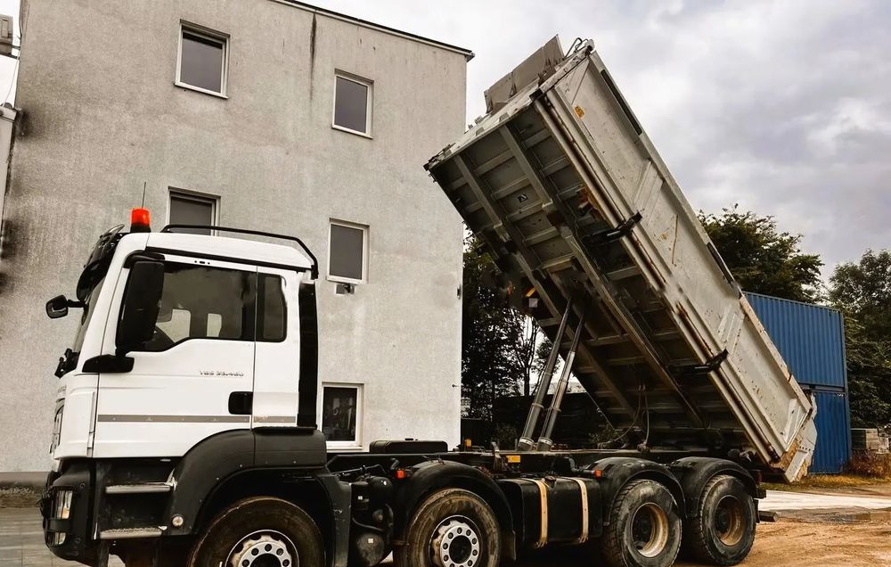 MAN TGS 35.460 I 8X4 I Bordmatik I Meiller 3-stronna wywrotka I Euro 6 I Retarder I - Camión volquete: foto 4 MAN TGS 35.460 I 8X4 I Bordmatik I Meiller 3-stronna wywrotka I Euro 6 I Retarder I - Camión volquete: foto 4