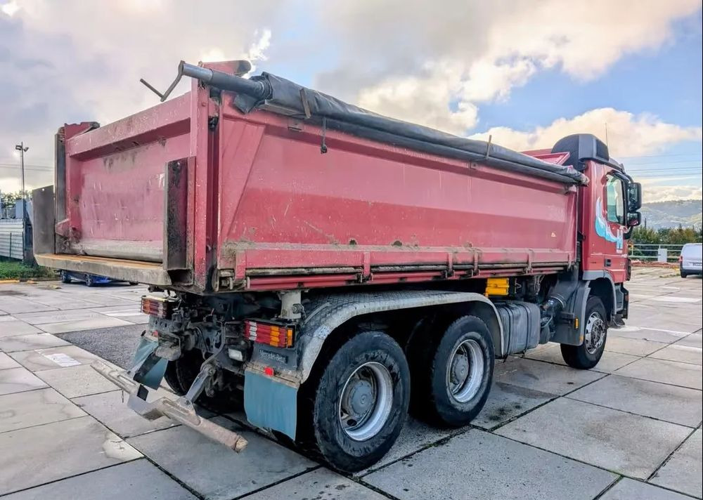 Mercedes-Benz Actros 2644 EPS |Wywrotka 3-stronna Meiller Bordmatik | 6x4 | Euro 5 | Plandeka rolowana - Camión volquete: foto 4 Mercedes-Benz Actros 2644 EPS |Wywrotka 3-stronna Meiller Bordmatik | 6x4 | Euro 5 | Plandeka rolowana - Camión volquete: foto 4