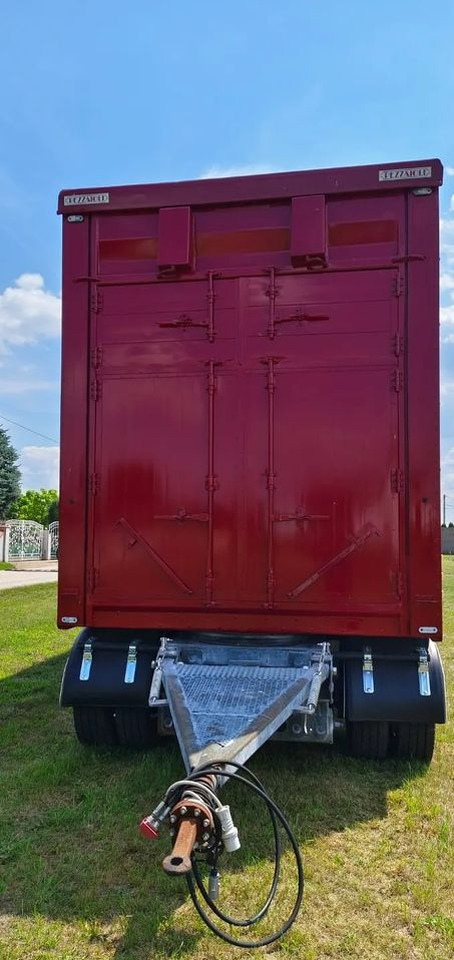 Pezzaioli RBA 32/TRZYOSIOWA PRZYCZEPA-2XBYDŁO,3X TRZODA/HYDRAULICZNIE PODNOSZONY DACH I PODŁOGI / OŚ ŚRODKOWA PODNOSZONA - Remolque transporte de ganado: foto 5 Pezzaioli RBA 32/TRZYOSIOWA PRZYCZEPA-2XBYDŁO,3X TRZODA/HYDRAULICZNIE PODNOSZONY DACH I PODŁOGI / OŚ ŚRODKOWA PODNOSZONA - Remolque transporte de ganado: foto 5