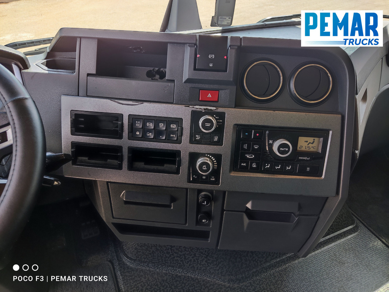 Cabeza tractora RENAULT T 520 HIGH COMFORT EURO 6: foto 17 Cabeza tractora RENAULT T 520 HIGH COMFORT EURO 6: foto 17