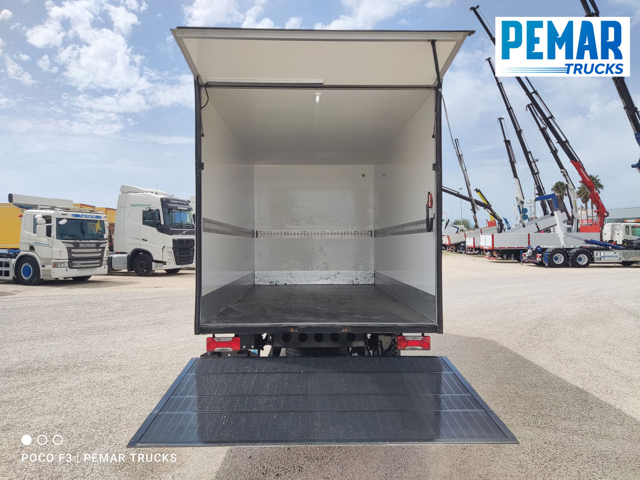 Furgoneta caja cerrada IVECO DAILY 35-160 CAJA CERRADA: foto 10