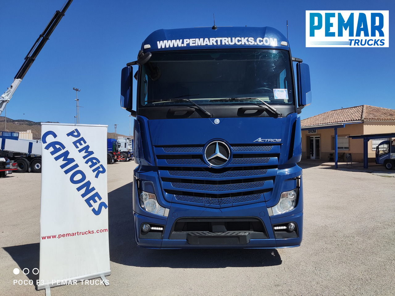MERCEDES-BENZ ACTROS 1836 SEMITAUTLINER 18T - Camión lona: foto 2 MERCEDES-BENZ ACTROS 1836 SEMITAUTLINER 18T - Camión lona: foto 2