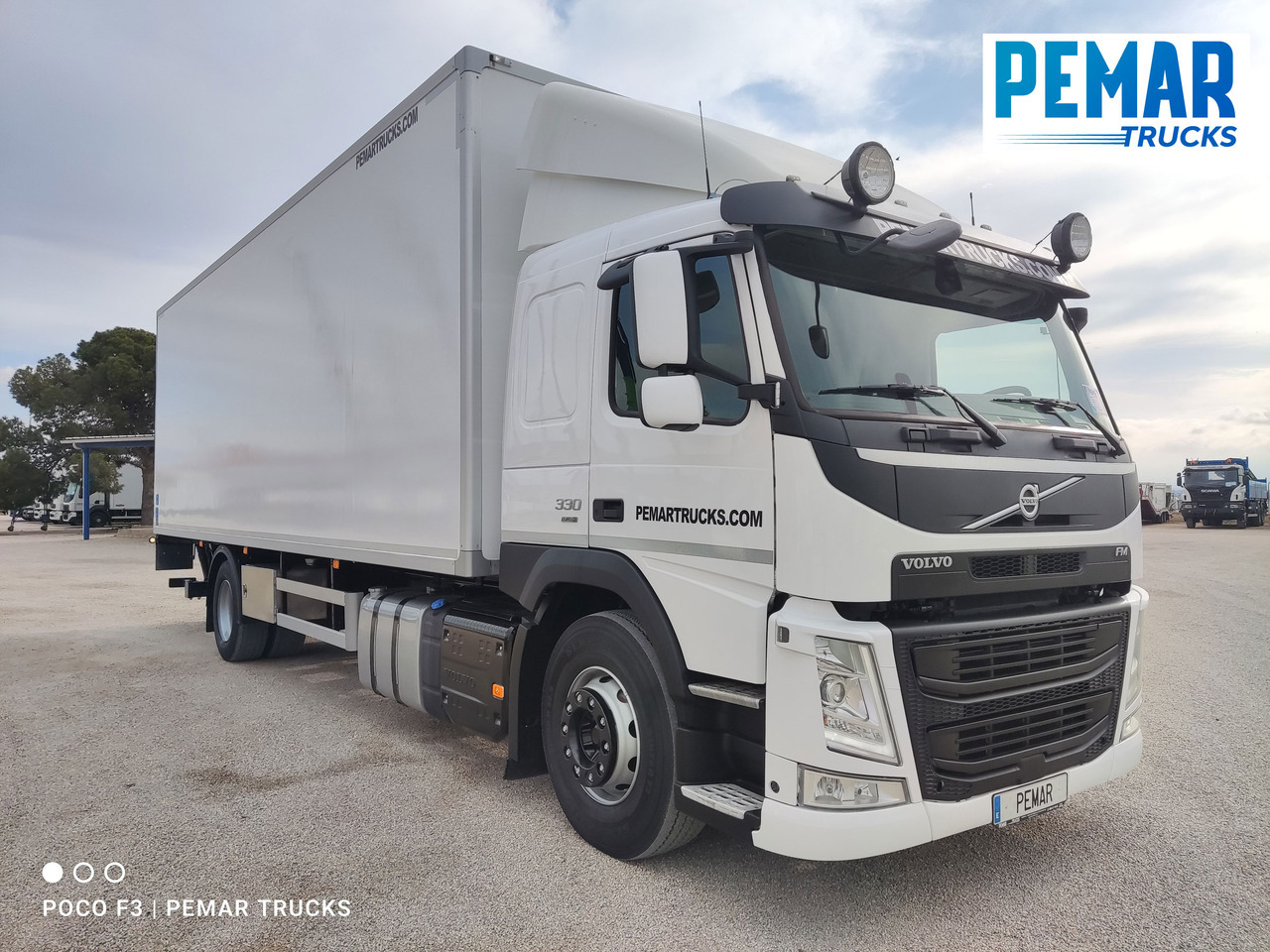 VOLVO FM 330 4X2 FRIGORIFICO 18T EURO 6 - Camión frigorífico: foto 3 VOLVO FM 330 4X2 FRIGORIFICO 18T EURO 6 - Camión frigorífico: foto 3