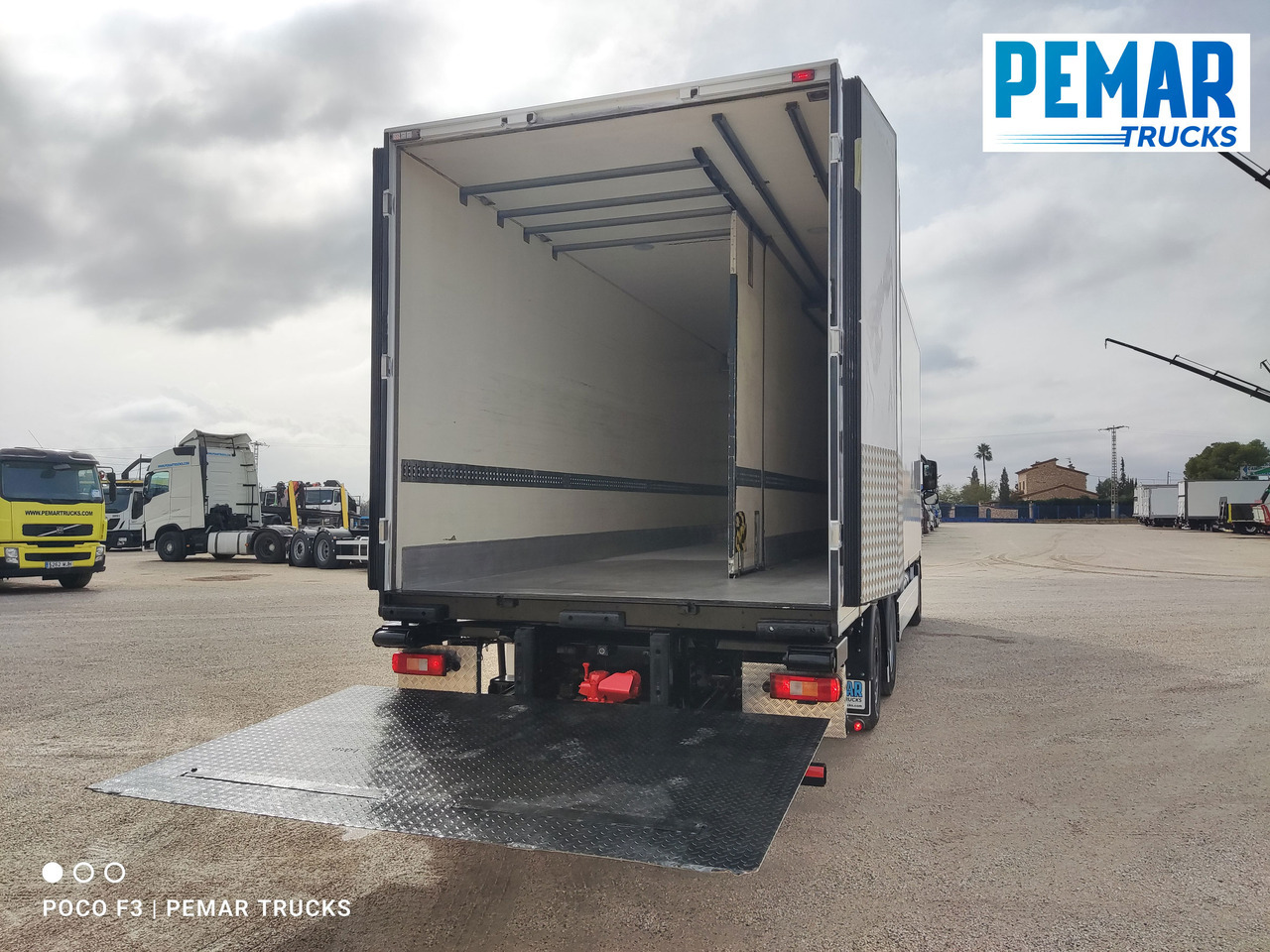 Camión frigorífico VOLVO FM 410 6X2 FRIGORIFICO: foto 11