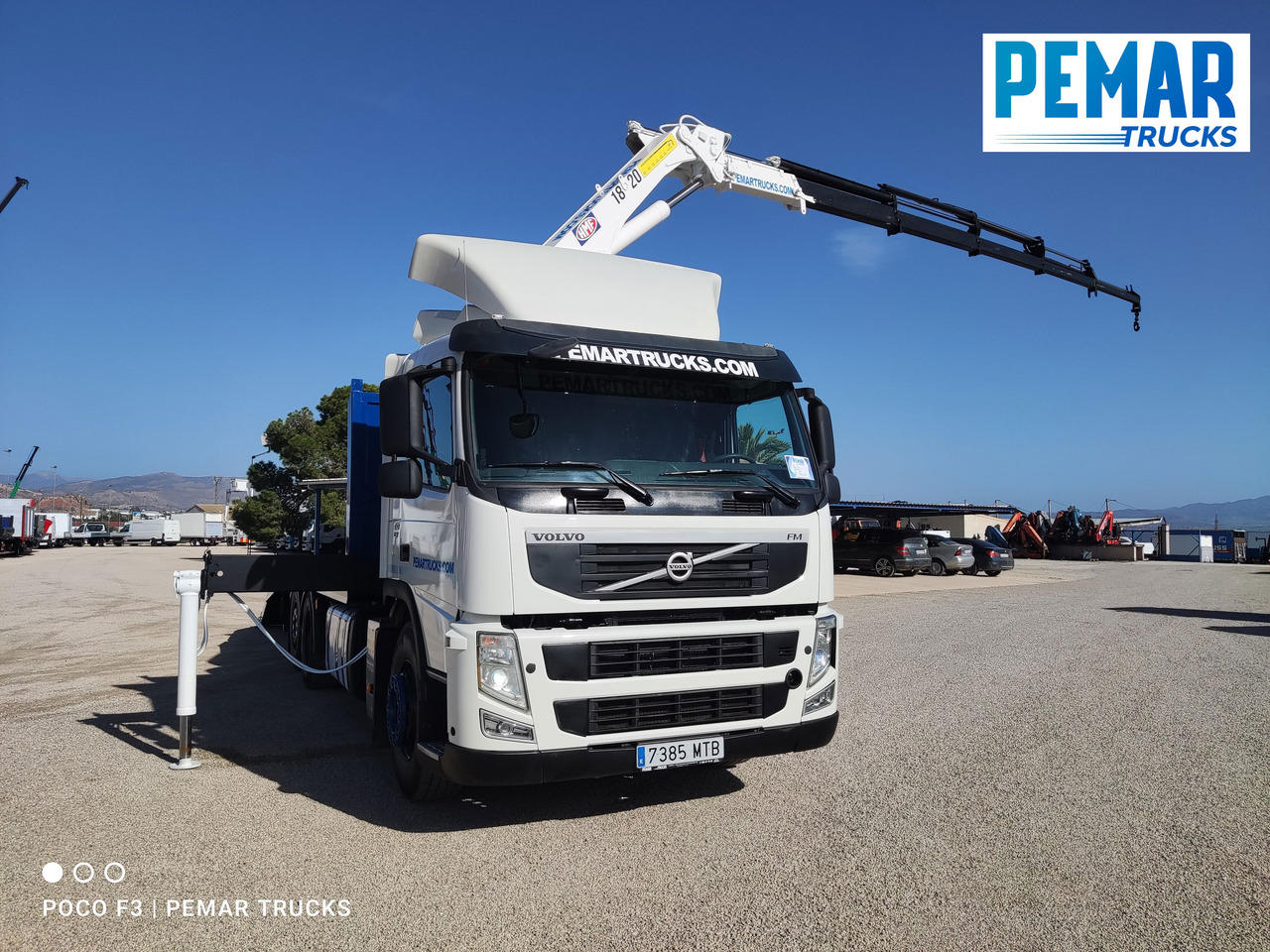 Camión portavehículos, Camión grúa VOLVO FM 410 6X2 GRUA PORTAMAQUINARIA: foto 17