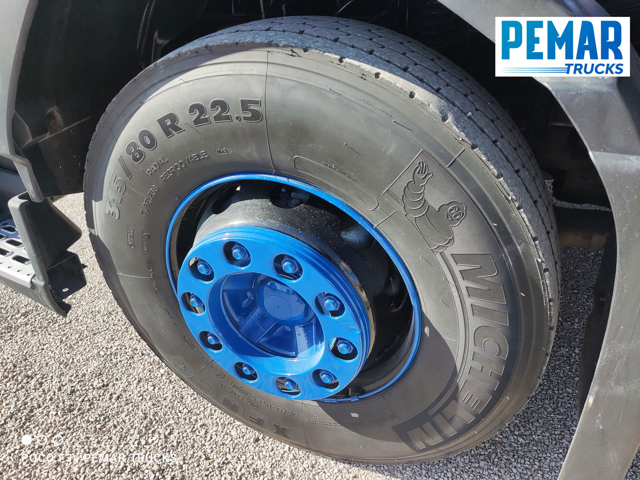 Camión portavehículos, Camión grúa VOLVO FM 410 6X2 GRUA PORTAMAQUINARIA: foto 33