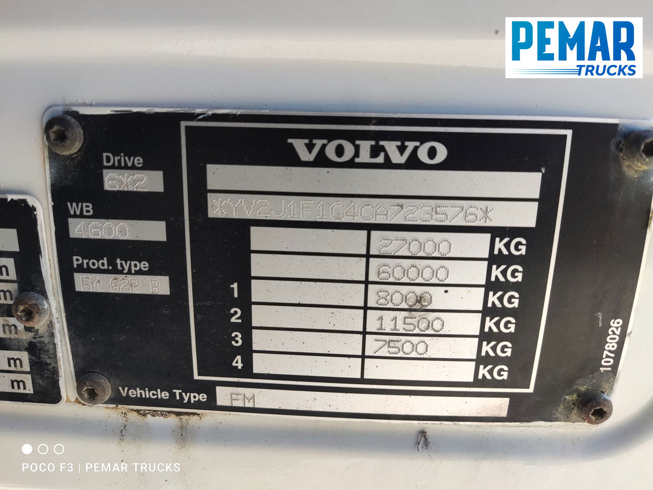 Camión portavehículos, Camión grúa VOLVO FM 410 6X2 GRUA PORTAMAQUINARIA: foto 28