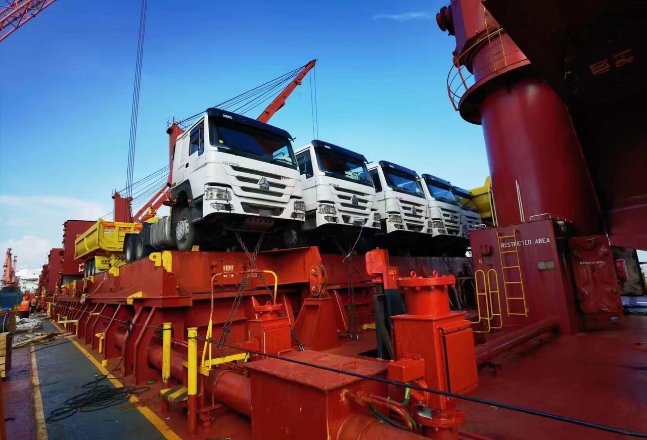 Howo NEW 6X4 Mining Dumper Truck for Quarry sites - Cabeza tractora: foto 2 Howo NEW 6X4 Mining Dumper Truck for Quarry sites - Cabeza tractora: foto 2
