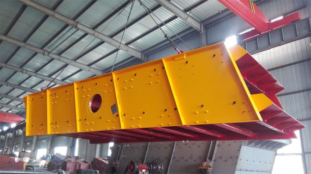 Kinglink 2YK2160 Two decks Inclined Vibrating Shaft Screen - Cribadora: foto 1 Kinglink 2YK2160 Two decks Inclined Vibrating Shaft Screen - Cribadora: foto 1