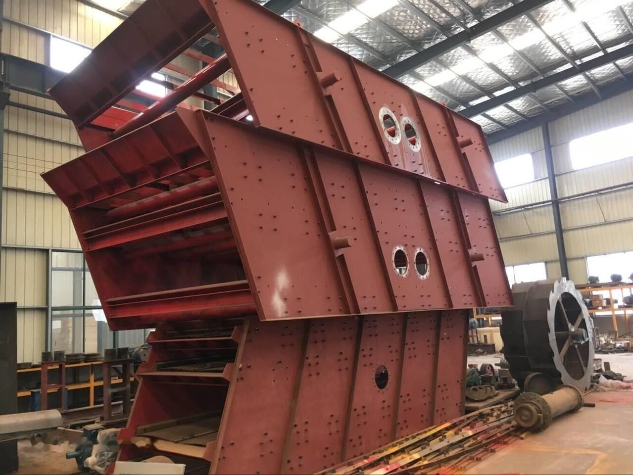 Kinglink 3YK2160 Aggregates and Stone Vibrating Screen | 300TPH - Cribadora: foto 2 Kinglink 3YK2160 Aggregates and Stone Vibrating Screen | 300TPH - Cribadora: foto 2