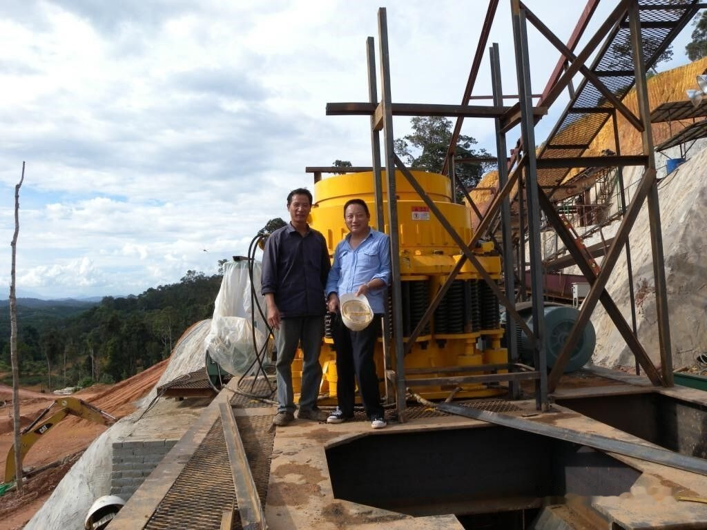 Kinglink Hematite Iron Ore Cone Crusher KLC1300 - Trituradora de cono: foto 2 Kinglink Hematite Iron Ore Cone Crusher KLC1300 - Trituradora de cono: foto 2