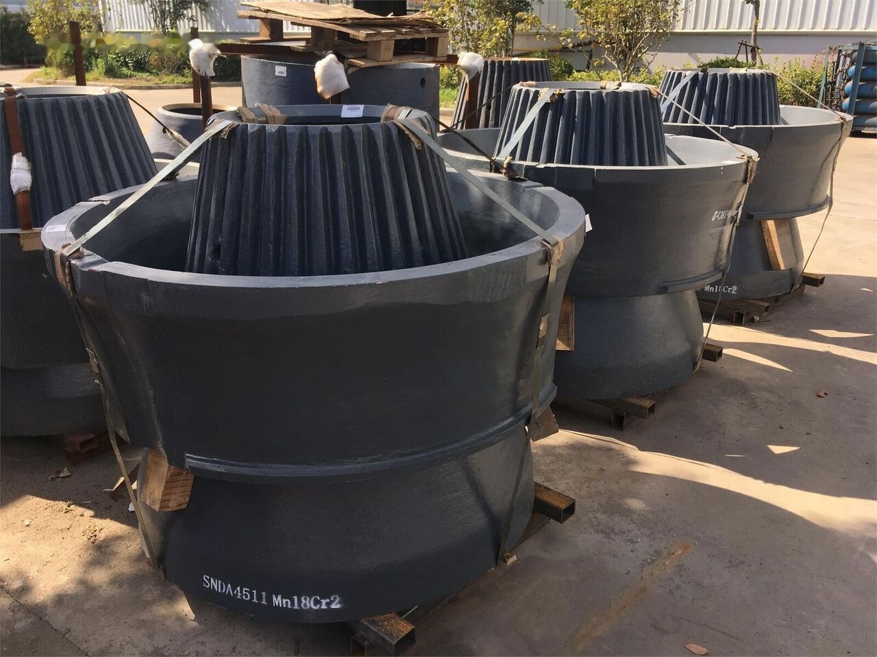 Mantle and Concave fit Sandvik CH430 for Sandvik crusher - Piezas de recambio para Machacadora: foto 1 Mantle and Concave fit Sandvik CH430 for Sandvik crusher - Piezas de recambio para Machacadora: foto 1