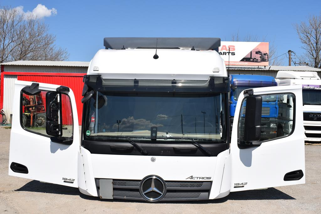 MERCEDES-BENZ ACTROS MP 4 (BIG SPACE) - Cabina para Camión: foto 3 MERCEDES-BENZ ACTROS MP 4 (BIG SPACE) - Cabina para Camión: foto 3