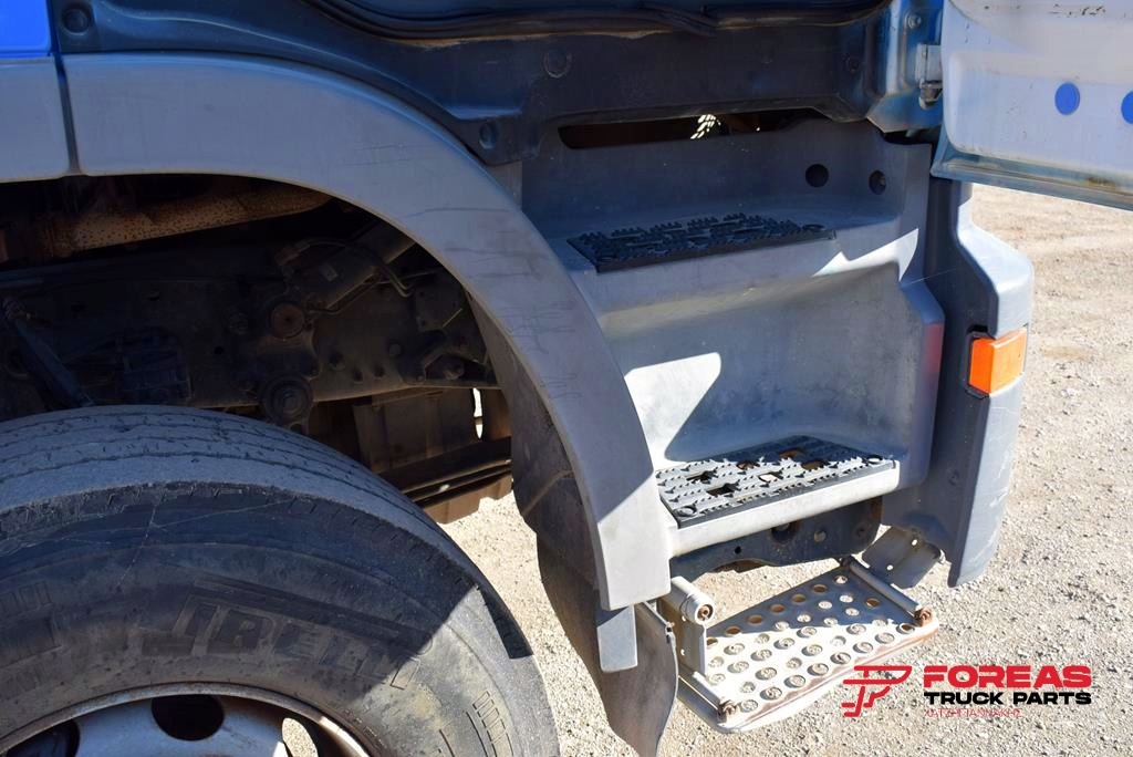 MERCEDES-BENZ ACTROS MP2 DUMP TRUCK - FOLDABLE - Peldaño para Camión: foto 2 MERCEDES-BENZ ACTROS MP2 DUMP TRUCK - FOLDABLE - Peldaño para Camión: foto 2