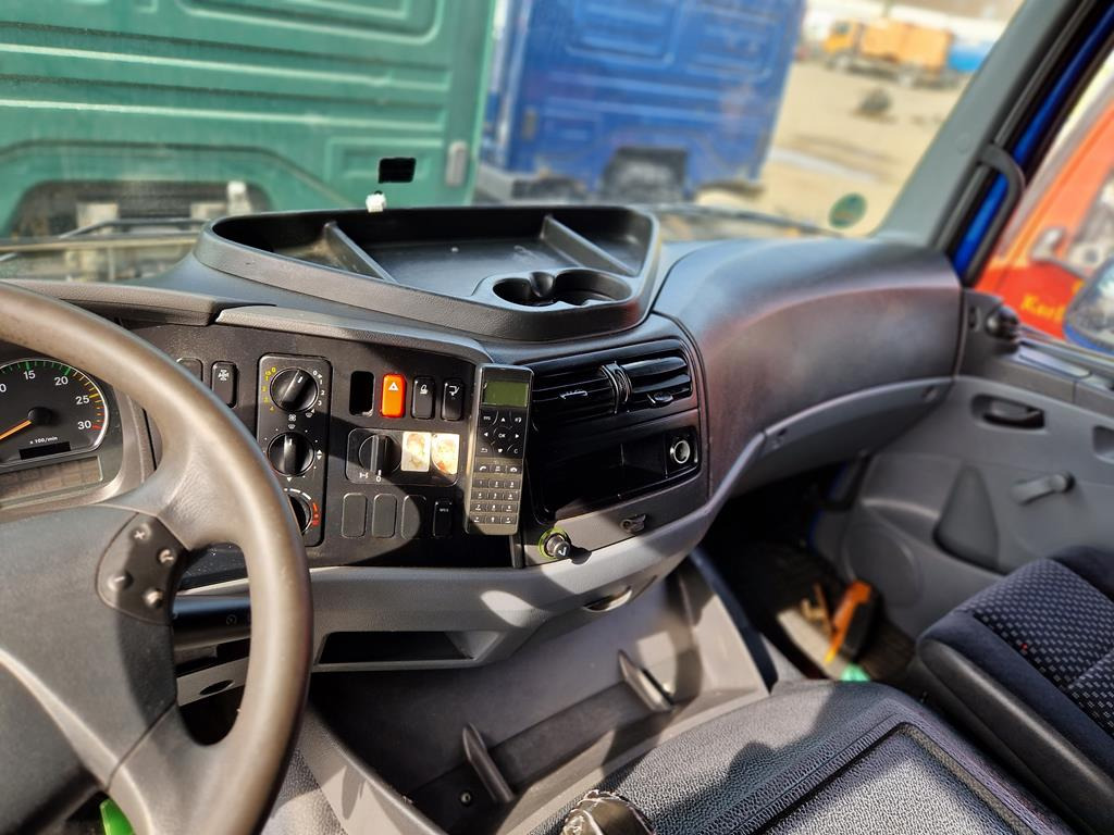 Cabina para Camión MERCEDES-BENZ ATEGO 3: foto 14