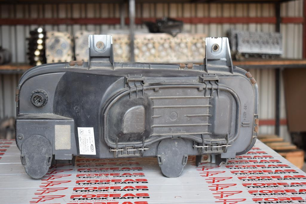 MERCEDES-BENZ ATEGO I HEADLIGHT - DRIVER - Faro delantero para Camión: foto 3 MERCEDES-BENZ ATEGO I HEADLIGHT - DRIVER - Faro delantero para Camión: foto 3