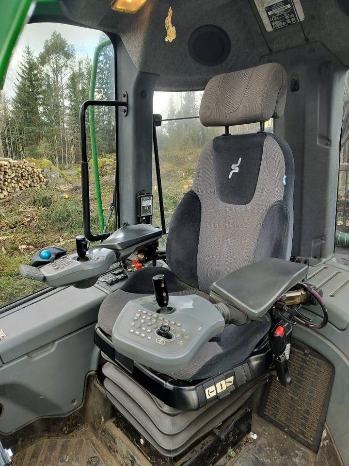 Autocargador John Deere 1510 E: foto 12 Autocargador John Deere 1510 E: foto 12