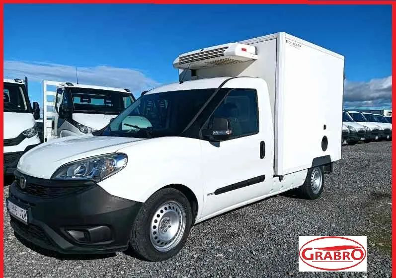 Fiat DOBLO - Furgoneta frigorifica: foto 1 Fiat DOBLO - Furgoneta frigorifica: foto 1