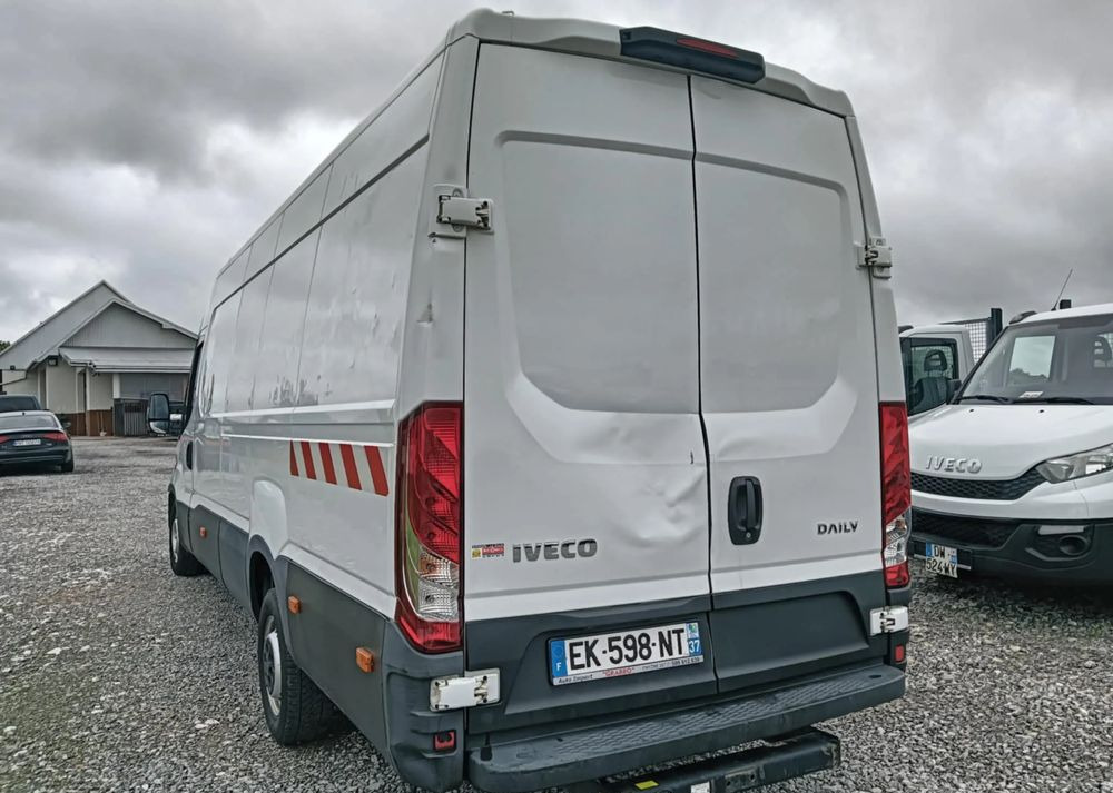 Iveco 35S14,35S13,35C13,35C12, - Furgón: foto 5 Iveco 35S14,35S13,35C13,35C12, - Furgón: foto 5