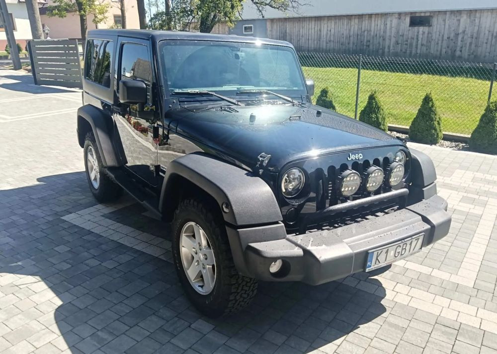Jeep Wrangler 2.8 CRD Sport - SUV/ Todoterreno: foto 2 Jeep Wrangler 2.8 CRD Sport - SUV/ Todoterreno: foto 2