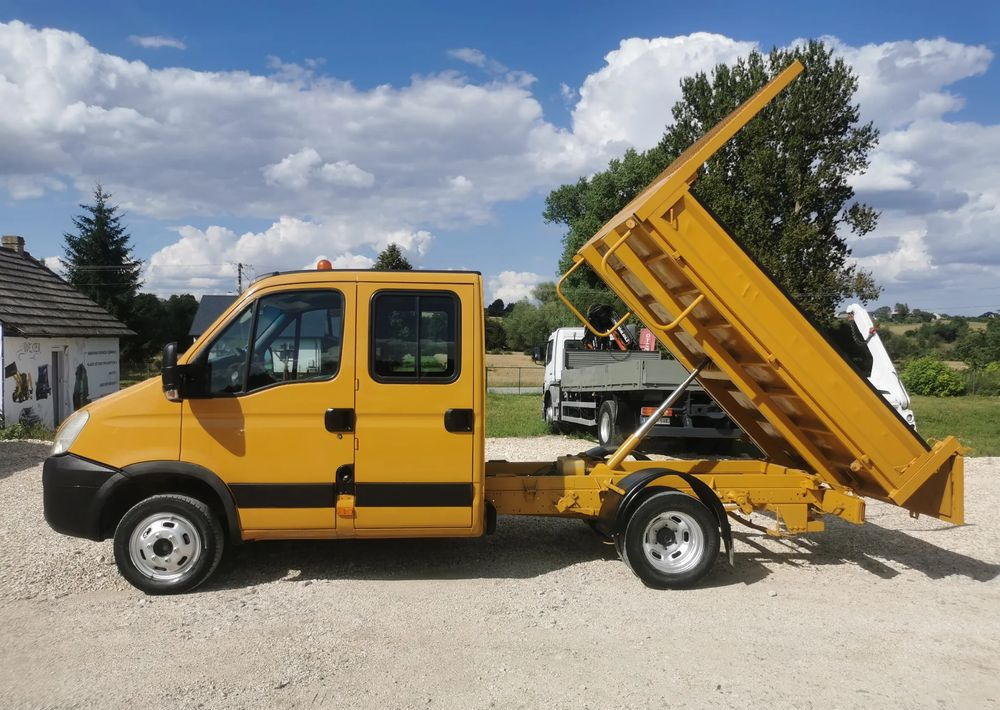 Iveco Daily 35C12 Brygadówka wywrotka Dubel hak kiper doka 35C13 - Furgoneta basculante: foto 3 Iveco Daily 35C12 Brygadówka wywrotka Dubel hak kiper doka 35C13 - Furgoneta basculante: foto 3