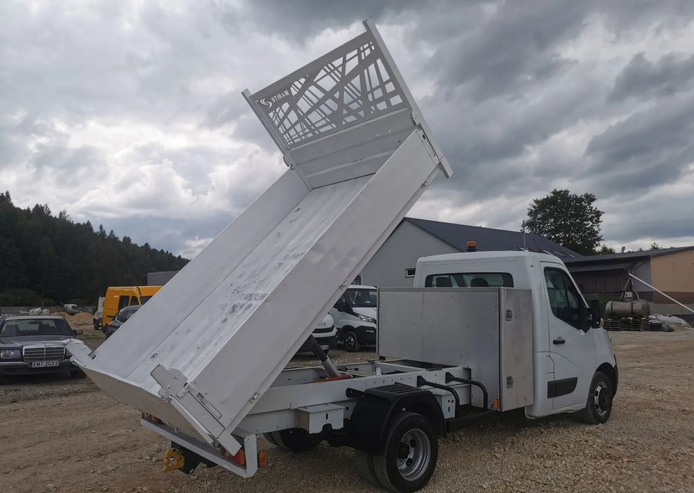 Renault Master Kiper wywrotka 2.3-145KM Hak Bliźniak klimatyzacja Kamera cofania - Furgoneta basculante: foto 3 Renault Master Kiper wywrotka 2.3-145KM Hak Bliźniak klimatyzacja Kamera cofania - Furgoneta basculante: foto 3